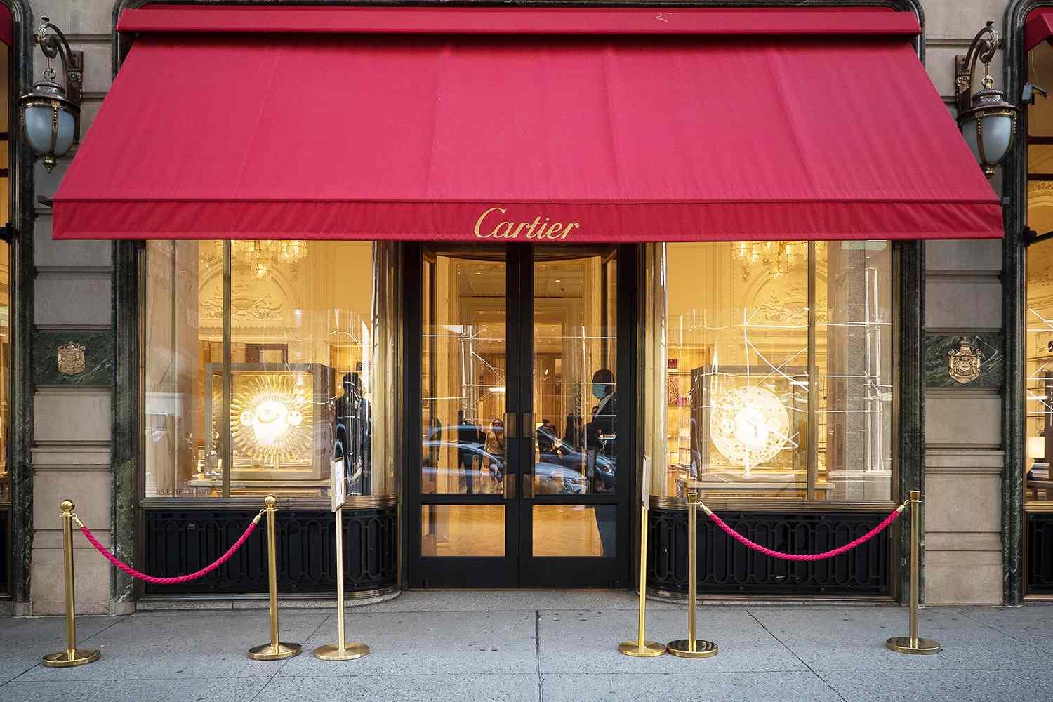 cartier store 043024 f37fc7ad41954e019959d9ce000d93b5