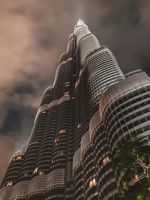 கட்டுமானத்தின் உச்சம் Burj Khalifa; வியக்க வைக்கும் தகவல்கள்!